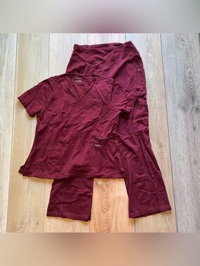 Jaanuu Wine V-Neck Scrub Top and Pocketed Pants Scrubs Set